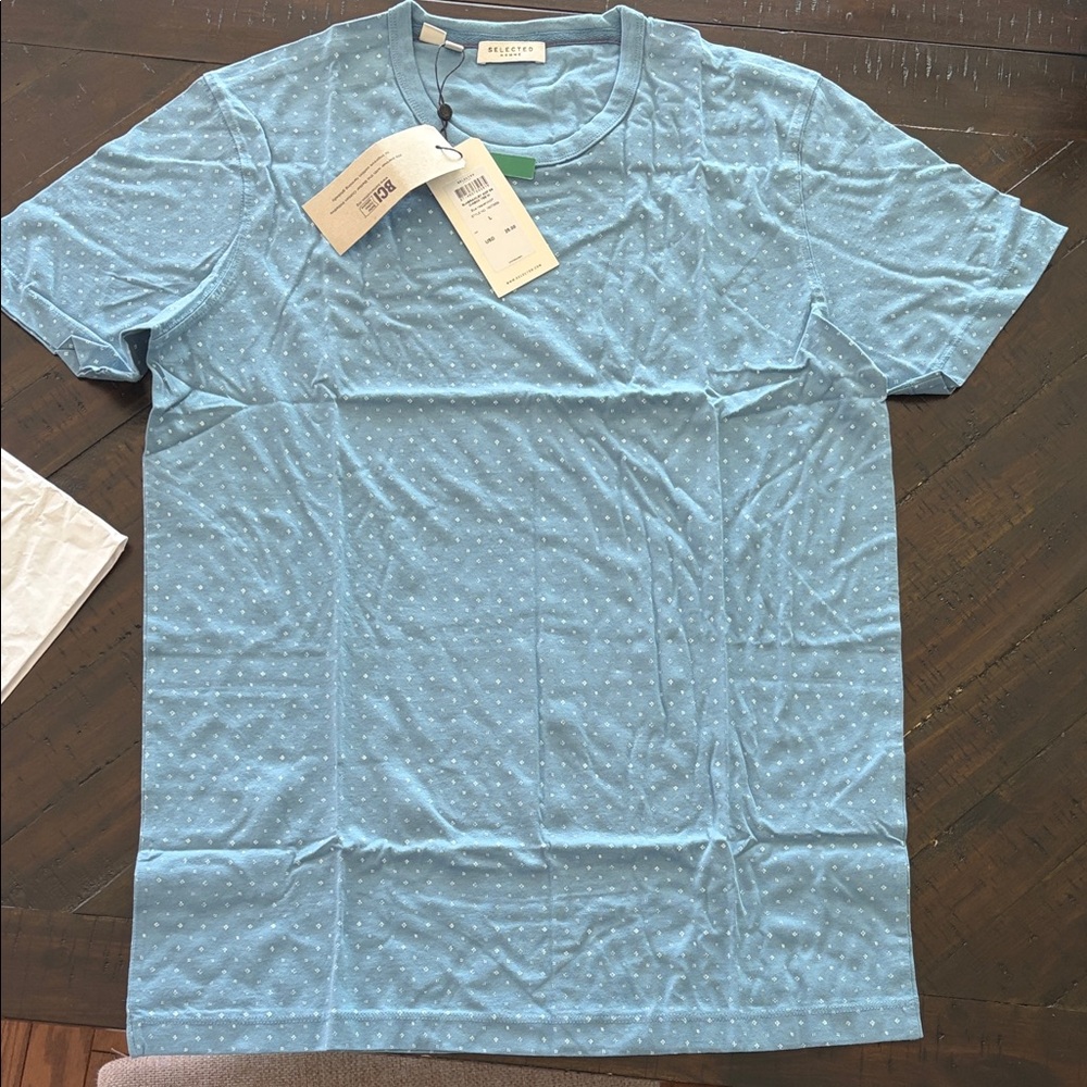 Banana Republic Sky Blue Dotted Men's Tee